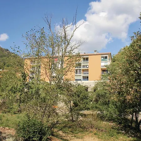 Bed & Breakfast Cozy In Les Bains With Kitchen