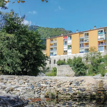 Cozy In Les Bains With Kitchen Bed & Breakfast 2*